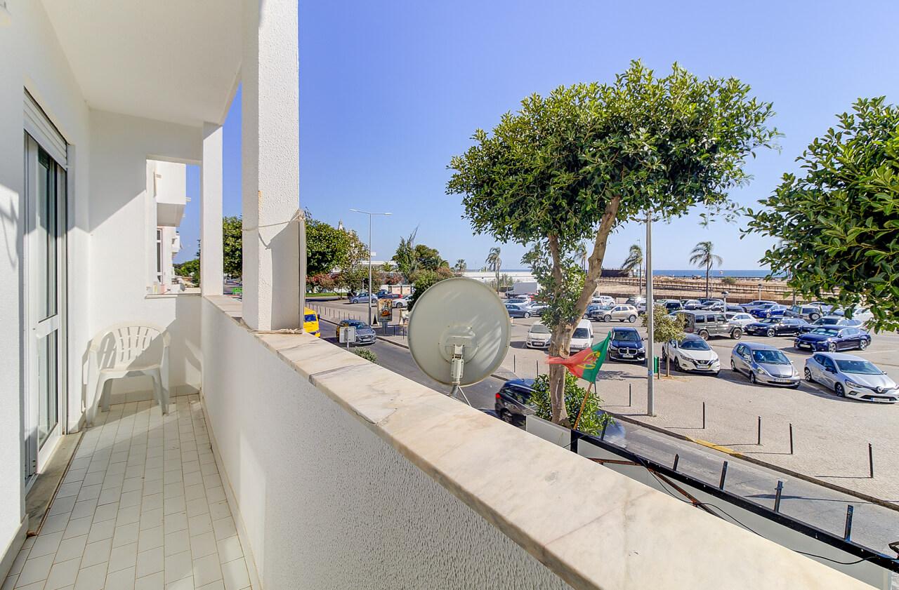 Apartamento T1 Exclusivo com Vista Deslumbrante para a Praia de Monte Gordo - ARRENDAMENTO ANUAL