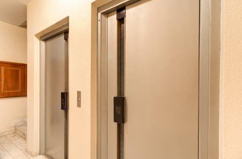 Apartamento T1 Exclusivo com Vista Deslumbrante para a Praia de Monte Gordo - ARRENDAMENTO ANUAL