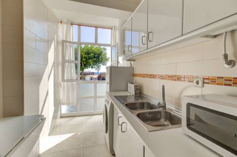 Apartamento T1 Exclusivo com Vista Deslumbrante para a Praia de Monte Gordo - ARRENDAMENTO ANUAL