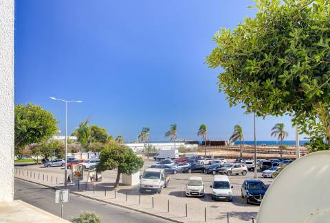 Apartamento T1 Exclusivo com Vista Deslumbrante para a Praia de Monte Gordo - ARRENDAMENTO ANUAL