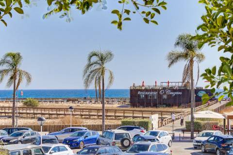 Apartamento T1 Exclusivo com Vista Deslumbrante para a Praia de Monte Gordo - ARRENDAMENTO ANUAL