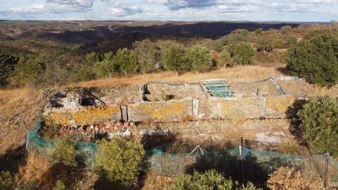 Terreno para construção com 159.70m2, em Corte Velha, freguesia de Odeleite, concelho de Castro Marim.