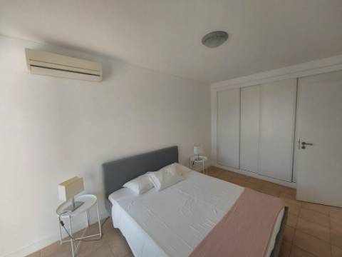 Moradia T3 semi-geminada em condomínio fechado Ocean View