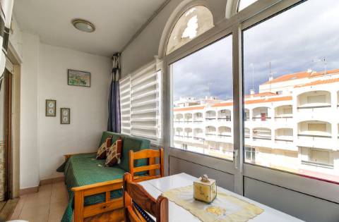 Apartamento T0 em 1.ª linha de praia - a 100 metros do areal de Monte Gordo, Algarve