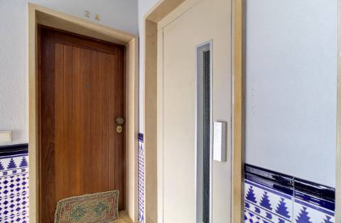 Apartamento T0 em 1.ª linha de praia - a 100 metros do areal de Monte Gordo, Algarve