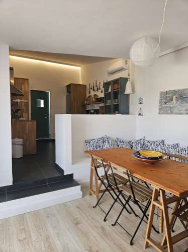 Moradia V3 com piscina para arrendamento anual