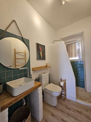 Moradia V3 com piscina para arrendamento anual