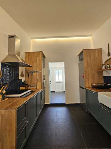 Moradia V3 com piscina para arrendamento anual