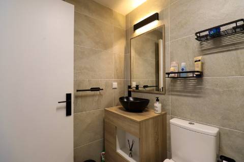 Apartamento T3 Remodelado com Pátio Privativo -La Colina, Costa Esuri - Ayamonte