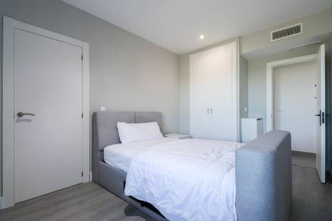 Apartamento T3 Remodelado com Pátio Privativo -La Colina, Costa Esuri - Ayamonte