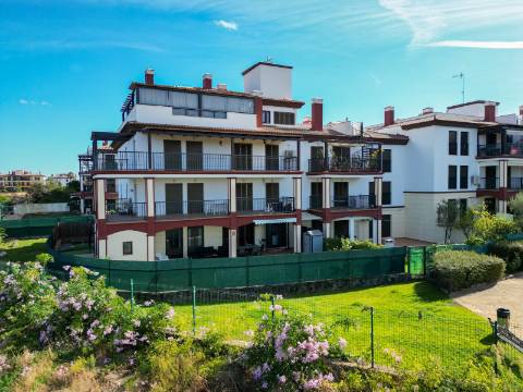 Apartamento T3 Remodelado com Pátio Privativo -La Colina, Costa Esuri - Ayamonte