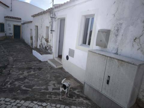 MORADIA PARA ARRENDAMENTO ANUAL - AZINHAL - CASTRO MARIM - ALGARVE