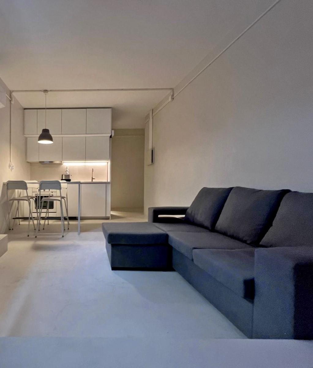 Garagem transformada em Estúdio, a poucos metros da praia de Manta Rota - Luminoso e pronto a rentabilizar