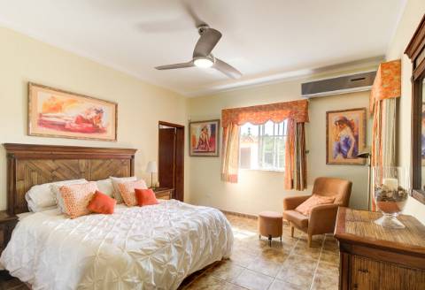 Moradia T3 de Luxo com Piscina e vista mar