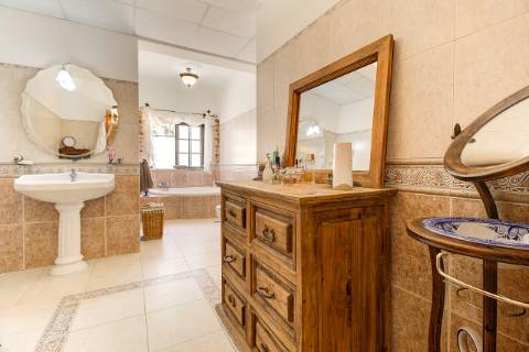 Moradia T3 de Luxo com Piscina e vista mar