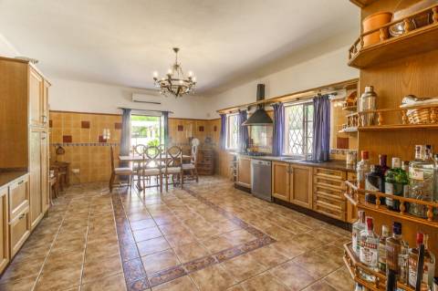 Moradia T3 de Luxo com Piscina e vista mar