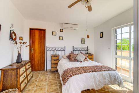 Moradia T3 de Luxo com Piscina e vista mar