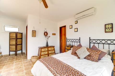 Moradia T3 de Luxo com Piscina e vista mar