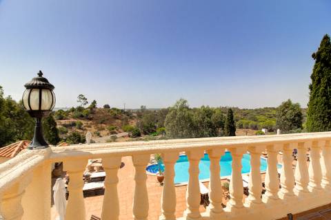 Moradia T3 de Luxo com Piscina e vista mar