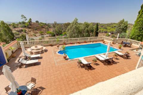 Moradia T3 de Luxo com Piscina e vista mar