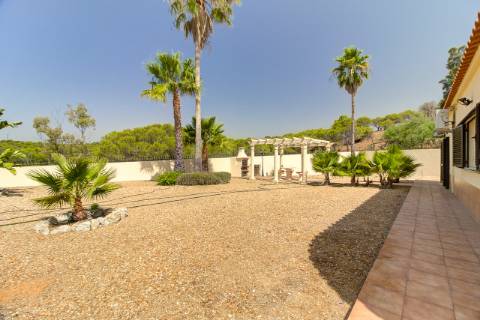 Moradia T3 de Luxo com Piscina e vista mar