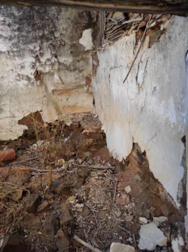 MORADIA EM RUINA COM JARDIM - COM 233 M2 - EM BOTELHAS - CASTRO MARIM - ALGARVE