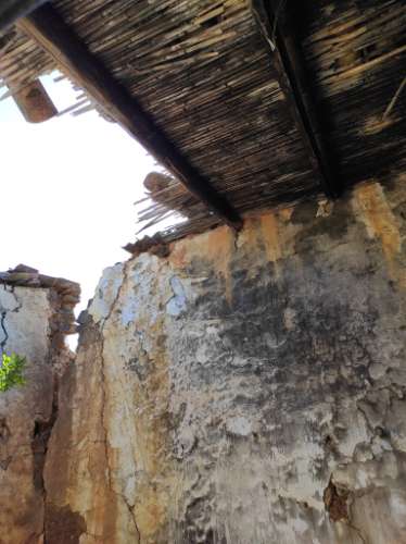 MORADIA EM RUINA COM JARDIM - COM 233 M2 - EM BOTELHAS - CASTRO MARIM - ALGARVE