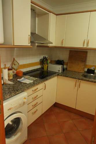 Moradia V2 disponível para arrendamento temporário em Tavira