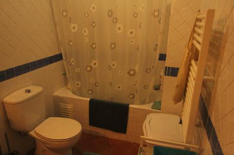 Moradia V2 disponível para arrendamento temporário em Tavira