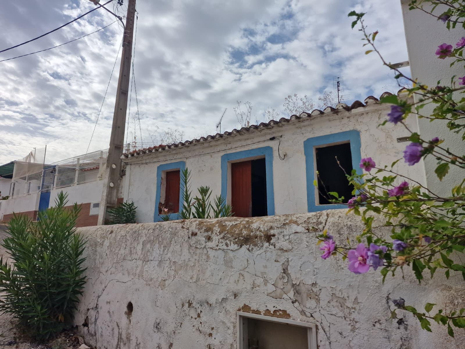 Moradia para Reconstrução com Vista para o Rio Guadiana em Laranjeiras, Alcoutim