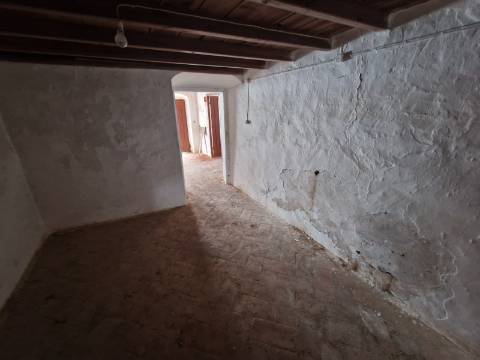 Moradia para Reconstrução com Vista para o Rio Guadiana em Laranjeiras, Alcoutim