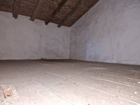 Moradia para Reconstrução com Vista para o Rio Guadiana em Laranjeiras, Alcoutim