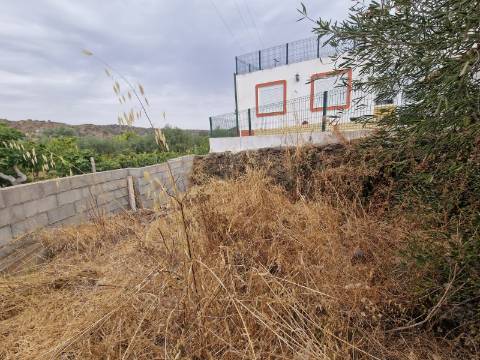 Moradia para Reconstrução com Vista para o Rio Guadiana em Laranjeiras, Alcoutim