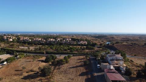 Terreno com viabilidade construtiva até 500 metros quadrados