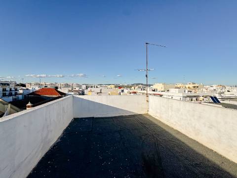 Casa Típica para recuperar na Baixa de Olhão.