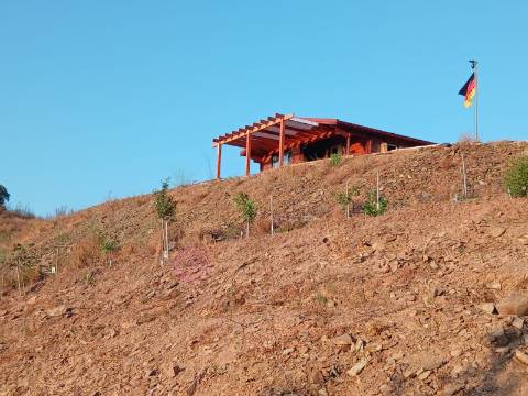 TERRENO RÚSTICO COM 17.480 m2 - ÁGUA E SISTEMA SOLAR - ESTRUTURA AMOVÍVEL - PRÓXIMO AO MARROQUIL - AZINHAL CASTRO MARIM - ALGARVE