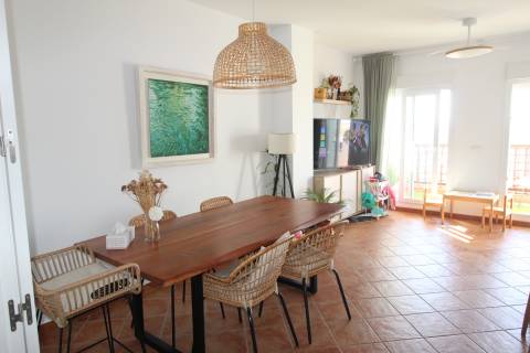 Casa com Vista de Rio - Conforto, Elegância e Inspiração em Cada Detalhe