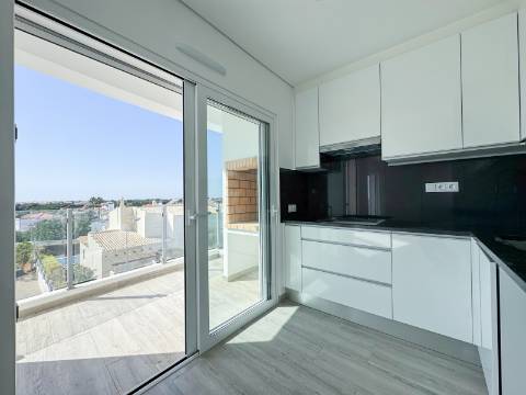 Duplex T1+2 Vista Mar - Orientação a Sul - Altura - Construção Nova