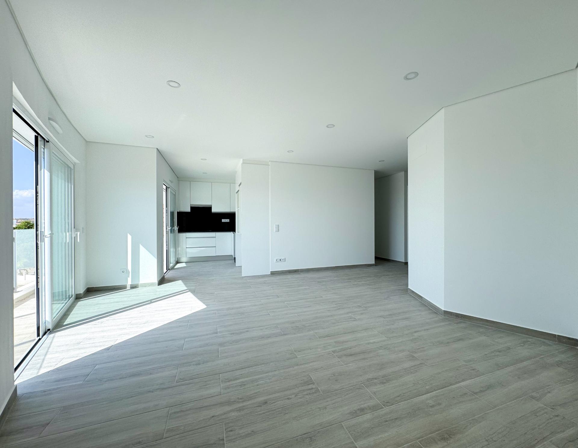 Duplex T1+2 Vista Mar - Orientação a Sul - Altura - Construção Nova