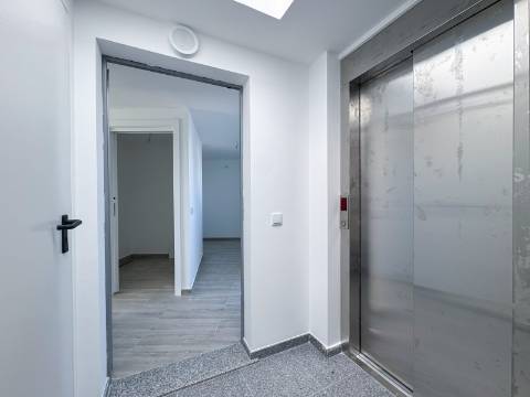 Duplex T1+2 Vista Mar - Orientação a Sul - Altura - Construção Nova