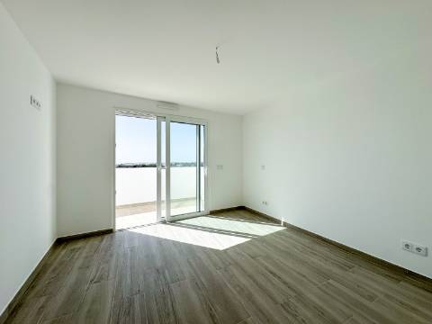 Duplex T1+2 Vista Mar - Orientação a Sul - Altura - Construção Nova