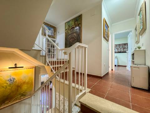 Moradia Isolada T5 com T1 Independente em Zona Privilegiada de Ayamonte - Piscina