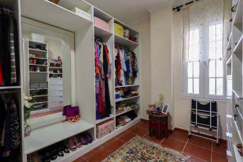 Moradia Isolada T5 com T1 Independente em Zona Privilegiada de Ayamonte - Piscina