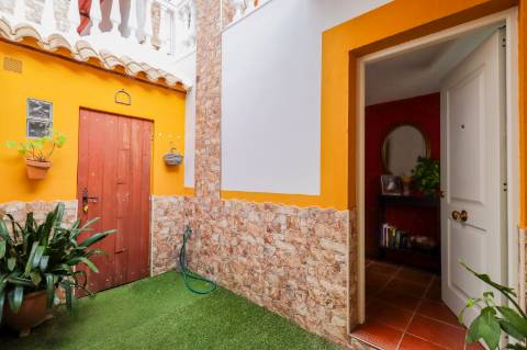 Moradia Isolada T5 com T1 Independente em Zona Privilegiada de Ayamonte - Piscina