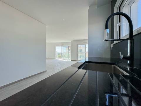 Apartamento T2+1 Virado a Sul a 3minutos da Praia - Altura - Construção Nova