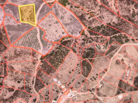 TERRENO RÚSTICO COM 2.360 M2 PROXIMO A ALDEIA DA CORTE DO GAGO - CASTRO MARIM - ALGARVE