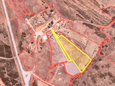 TERRENO COM 4.000 M2 - PARA CONSTRUÇÃO - NA ALDEIA DE TESOURO - EM ALCOUTIM - ALGARVE