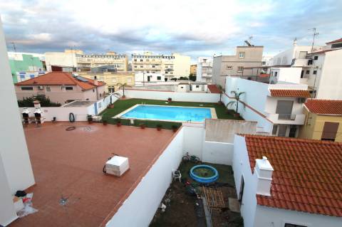 Vila Real de Santo António, T2 com Piscina e estacionamento