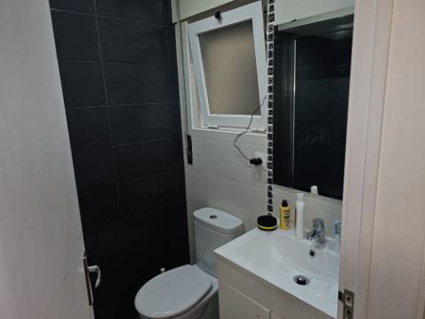 Simpática Moradia T3 com Terraço e Churrasqueira, para Arrendamento em Zambujal de Cima Sesimbra