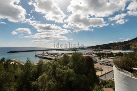 Simpática Moradia T3 com Terraço e Churrasqueira, para Arrendamento em Zambujal de Cima Sesimbra